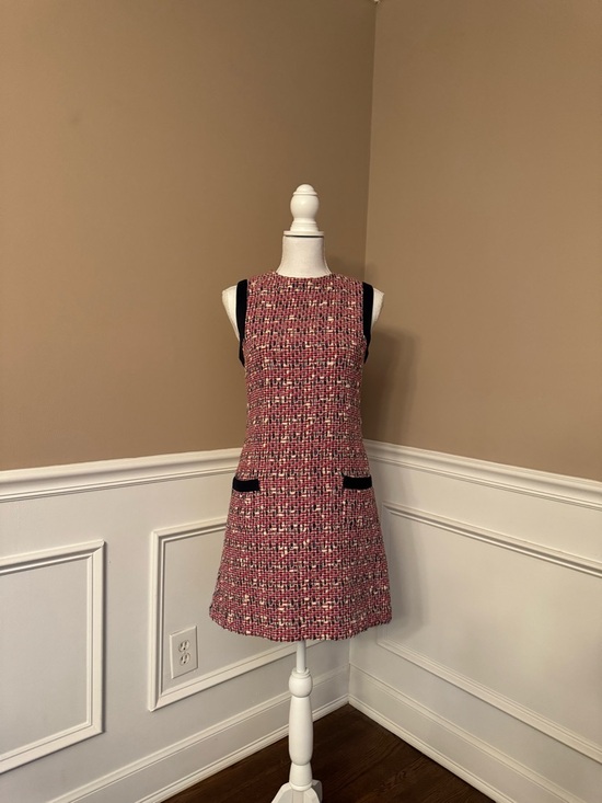 Juliette Longuet Dresses & Skirts - Vintage Sleeveless Pink Tweed Mini Dress with Black Accent Pockets